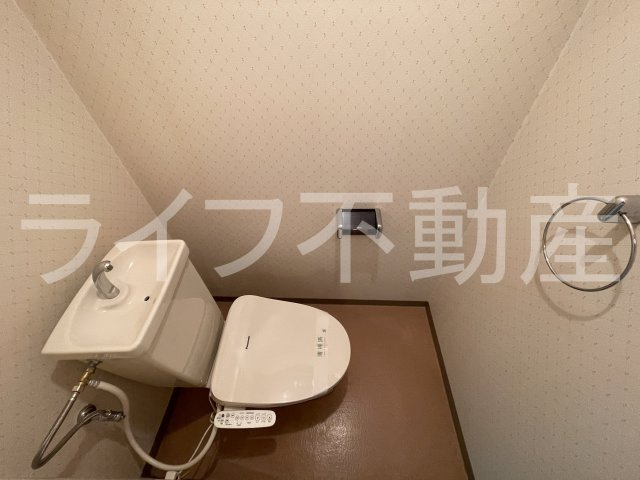 ラ・ボアコートIN花園のトイレ|ゆったりとした空間のトイレです
