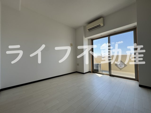 プラディオ徳庵セレニテの洋室|きれいな洋室です