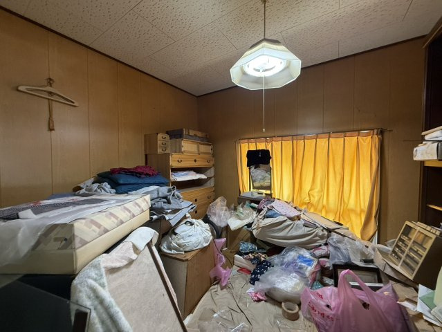 100坪超えの自然豊かな土地♪庭付き平家物件　足利市板倉町の洋室|個人の部屋や寝室として使える洋室です