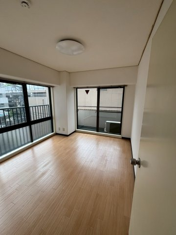 中銀音羽マンシオンの寝室