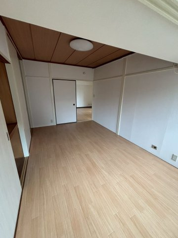 中銀音羽マンシオンの洋室