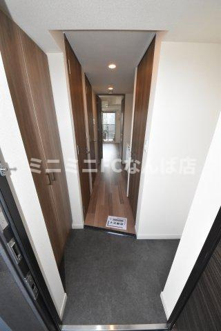 プレサンス北堀江の玄関