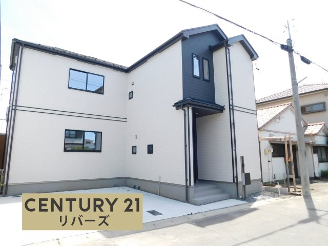 北名古屋市片場八瀬の木の新築一戸建の外観|☆限定１棟☆　　新価格！！いつでも見学できます♪（お問合せ当日、平日、水曜、夜間でもＯＫ）　長期優良住宅♪　前面道路８ｍ！　駐車並列２台ＯＫ！　南面に人工芝の庭付き！　大型パントリー付きＬＤＫ♪