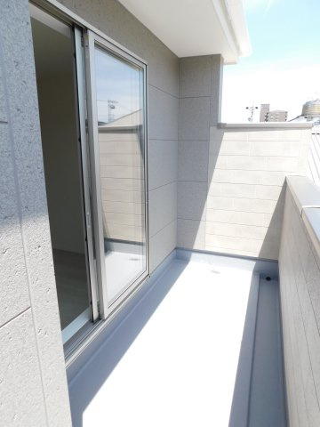 北名古屋市片場白山の新築一戸建のバルコニー|◇バルコニー◇　　南面で陽当り良好なワイドバルコニー♪