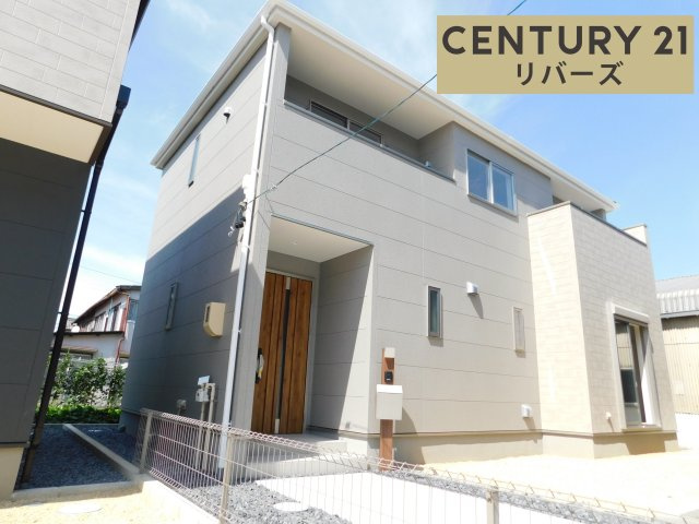 北名古屋市片場白山の新築一戸建の外観|☆２号棟☆　　いつでもご案内出来ます♪（お問合せ当日、平日、水曜、夜間でもＯＫ）　敷地５１．３0坪！　駐車２台ＯＫ　南に庭付き、陽当たり良好！　続き間ＬＤＫ２１．７帖！　２階全室南向き・ＷＩＣ３か所！