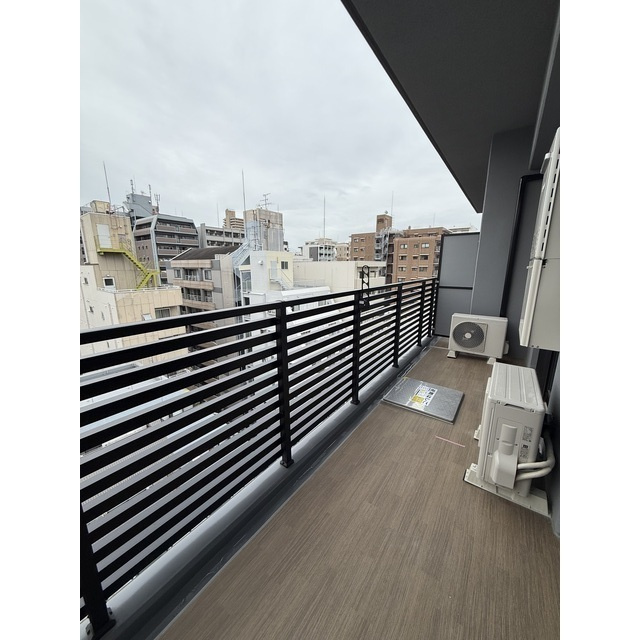 ArtizA瓦屋町Ⅰのバルコニー