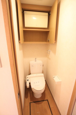 【※他号室参考写真】温水洗浄便座機能付きのトイレ