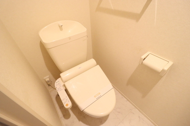 アビターレ狸塚のトイレ|温水洗浄便座付きトイレ