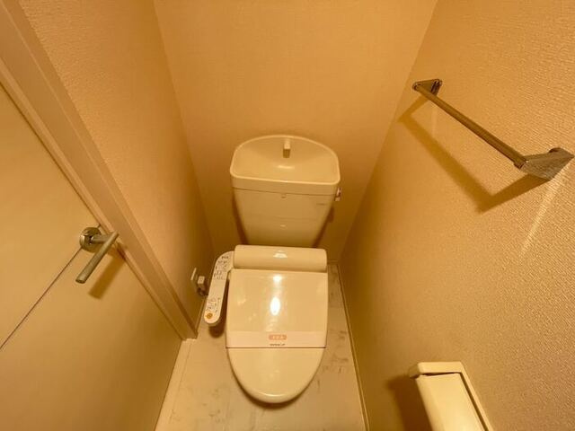 アンフルールのトイレ|温水洗浄便座付きトイレです。