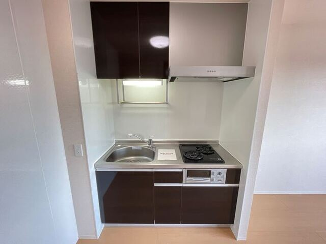 アンフルールのキッチン|２口コンロ付きシステムキッチンです。