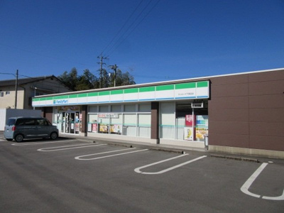 【周辺】 | サンオアシス　Ⅲ | ファミリーマートサンロード下原まで1000m