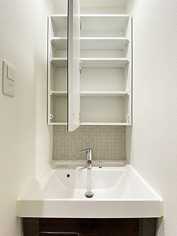 ＣＲＥＳＴ ＴＡＰＰ大曽根の独立洗面台