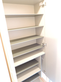 たっぷり収納できる下駄箱