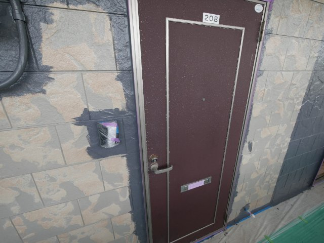 エクセレントMサードの玄関