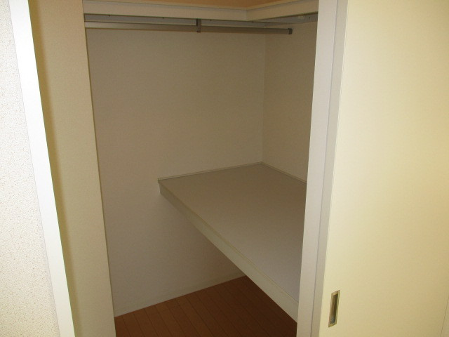 ＰｉｎｅＲｏｏｔｓ良福寺Ｂの収納
