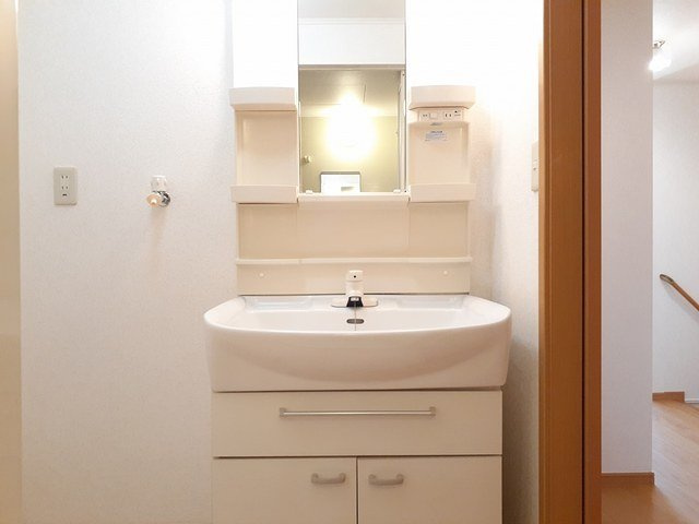 サンターノ・キリの洗面所|使いやすい洗面所です