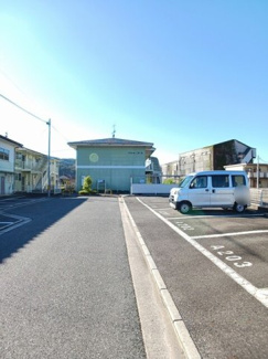 【駐車場】