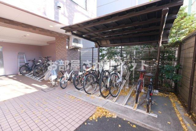 アピス三軒茶屋【おとり物件なし】#学生・社会人にオススメ！初期費用分割払いOK！のその他共用部分|駐輪場