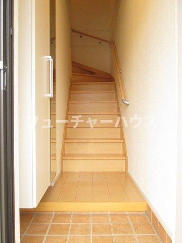 グランドノーブル松山　Ｂの玄関