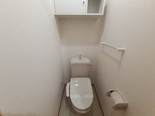 エヴァーグリーンのトイレ|コンパクトで使いやすいトイレです