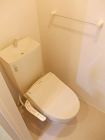 ドルフのトイレ|コンパクトで使いやすいトイレです