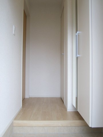 ドルフの玄関|明るい玄関です