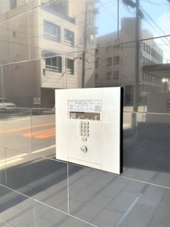 【セキュリティ】 | ザ・パーククロス阿波座 | 来訪者を画像で確認できるモニタ付きインターホンを装備！