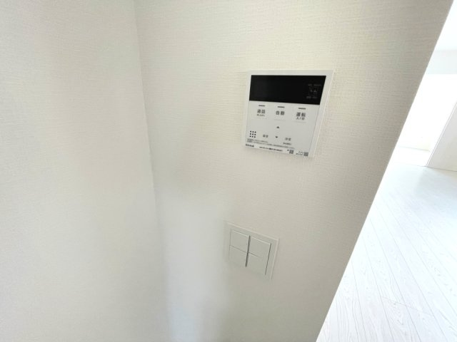 岡山市中区関　戸建ての設備|給湯リモコンです。
