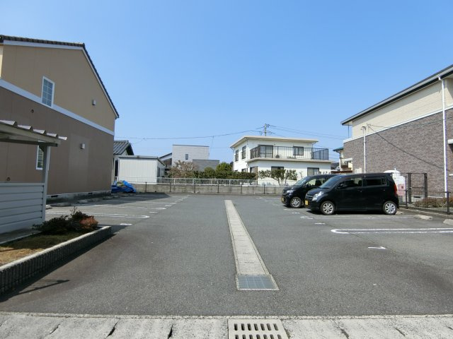 ファインＡの駐車場