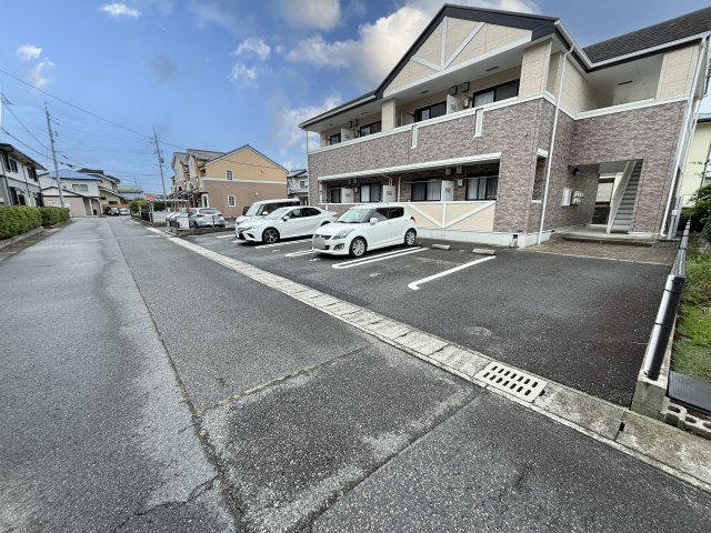 ファインＤの駐車場