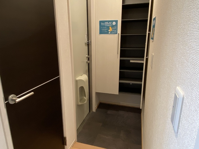 プラム　D棟の玄関