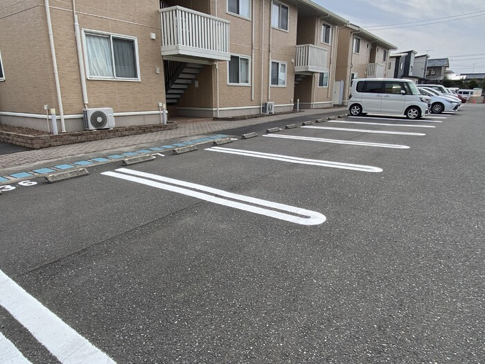 プラム　D棟の駐車場