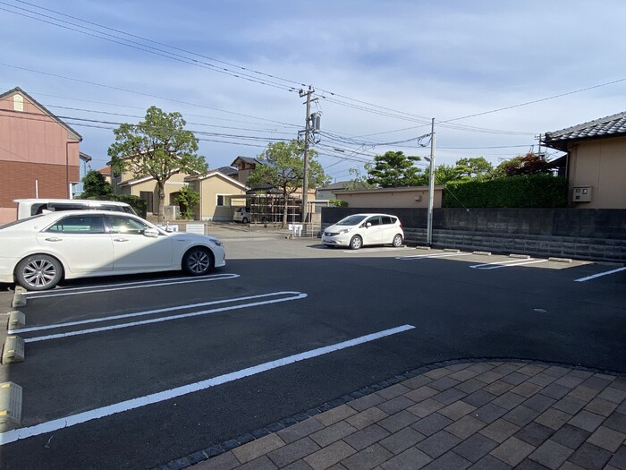 La primeur(ラ プリムール)の駐車場