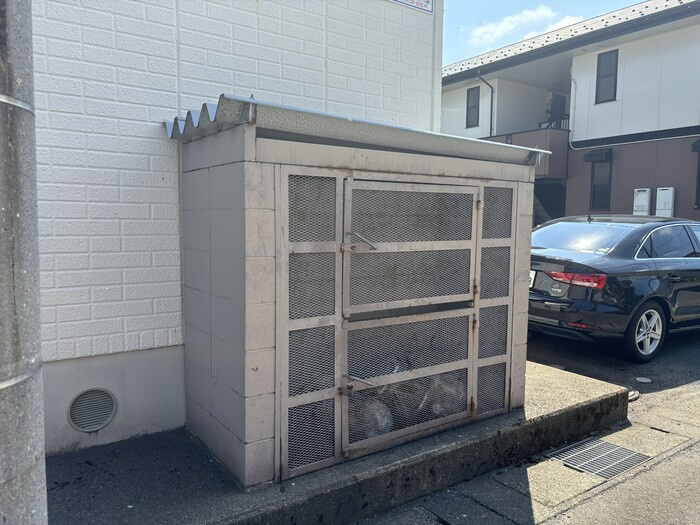 ロイヤルファミールⅡ　B
