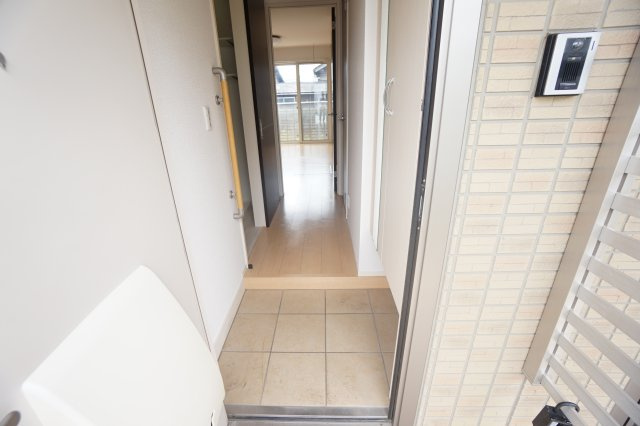 クレシア高木町の玄関