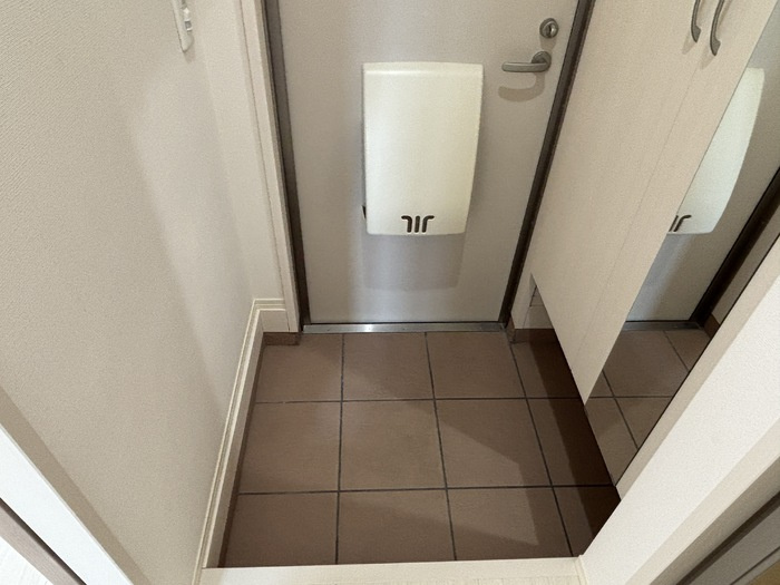 D-room　S・花堂南の玄関