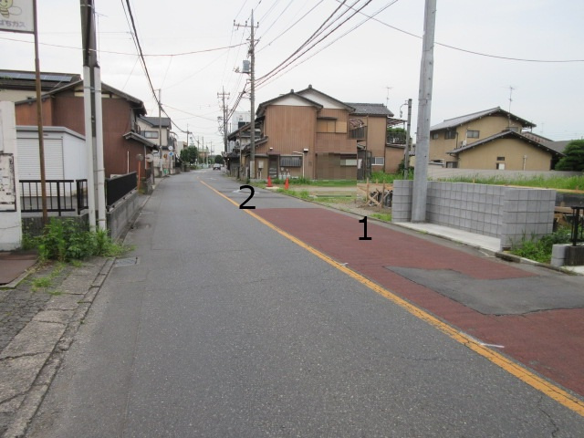 売地　東松山市松本町1-2-5（全6区画）の前面道路含む現地写真