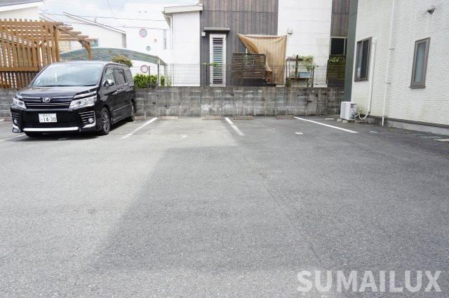 熊本市西区田崎１丁目のアパートの駐車場