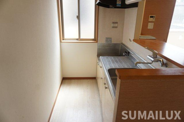熊本市西区田崎１丁目のアパートのキッチン