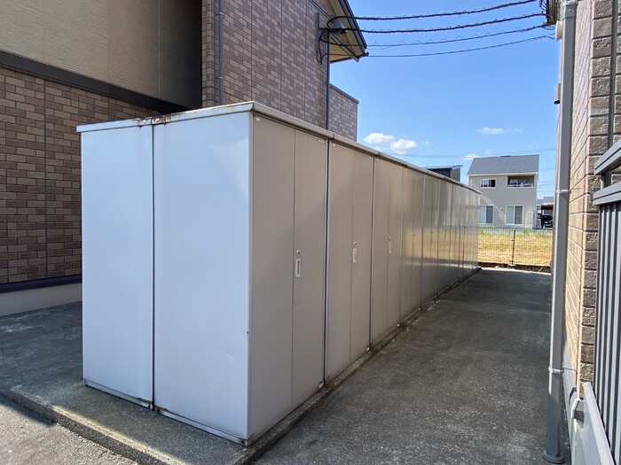 リビングタウン下河端　B