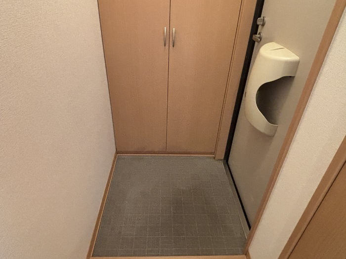 コーポ橘の玄関