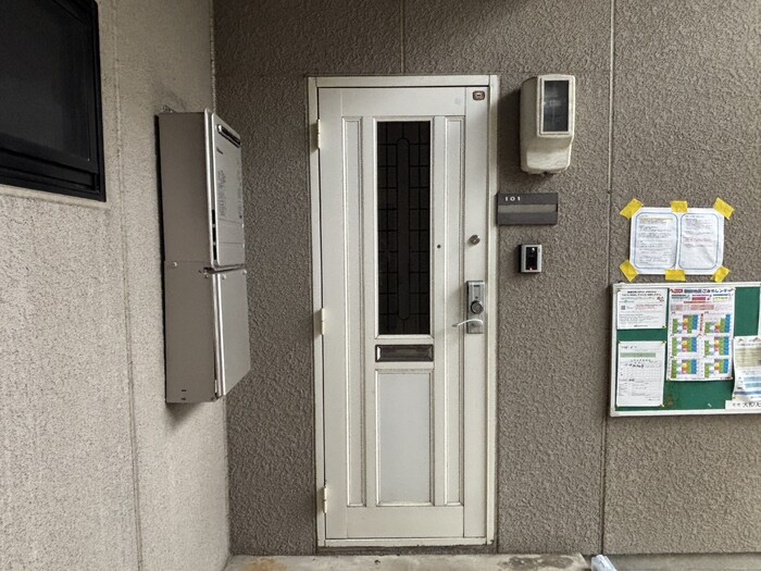 セジュールＭの玄関