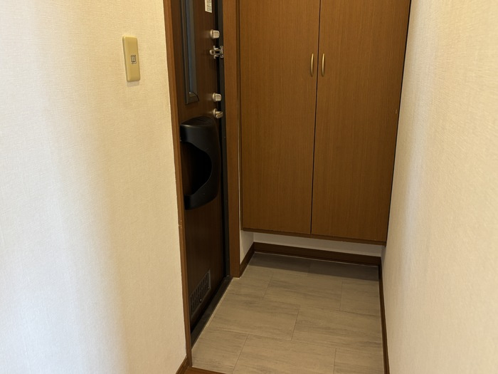 コーポ チェリッシュ　Ｂの玄関