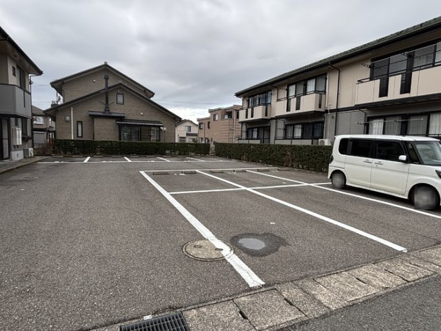 コーポラスITOⅡ　Bの駐車場