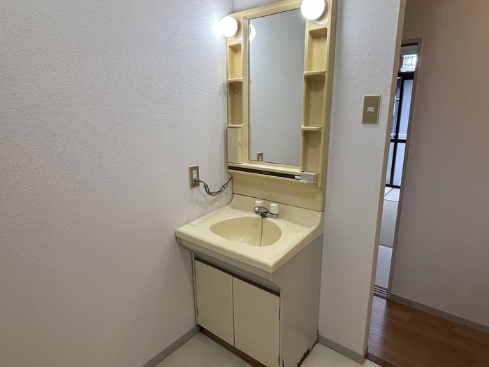 コーポかねとも　B棟の洗面所