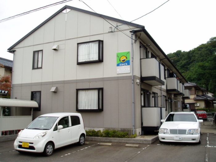 グリーンコートの外観