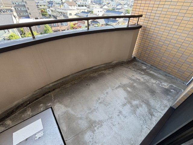 アウスピオーリのバルコニー