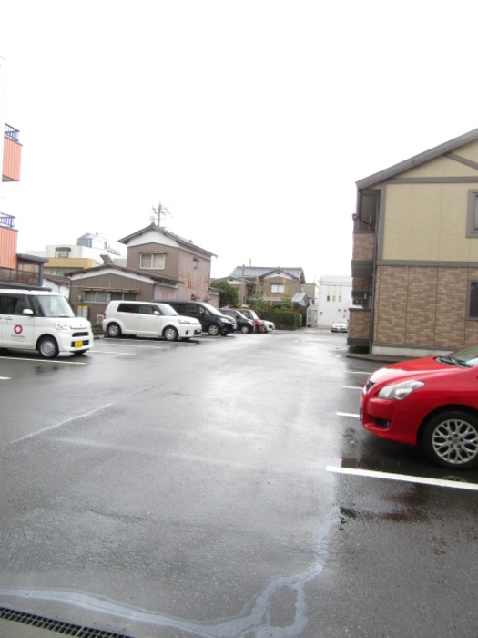 サンビレッジ二の宮　Ｂの駐車場