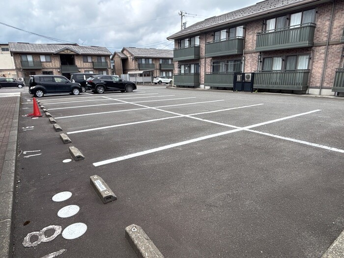 サニーコート杉本　Ｂの駐車場