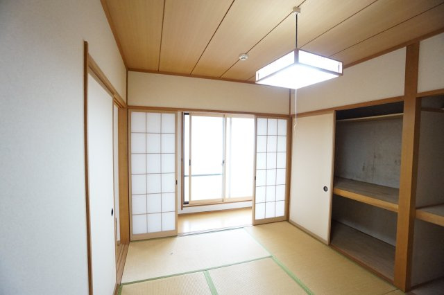 サンテラス松井二の宮